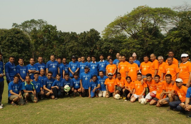 7th Transplant games participants with medical staff in blue and transplant patients in orange